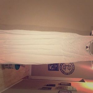 White maxi dress